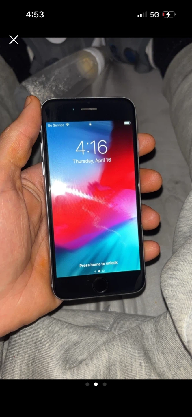 Apple iPhone 6s - photo 2