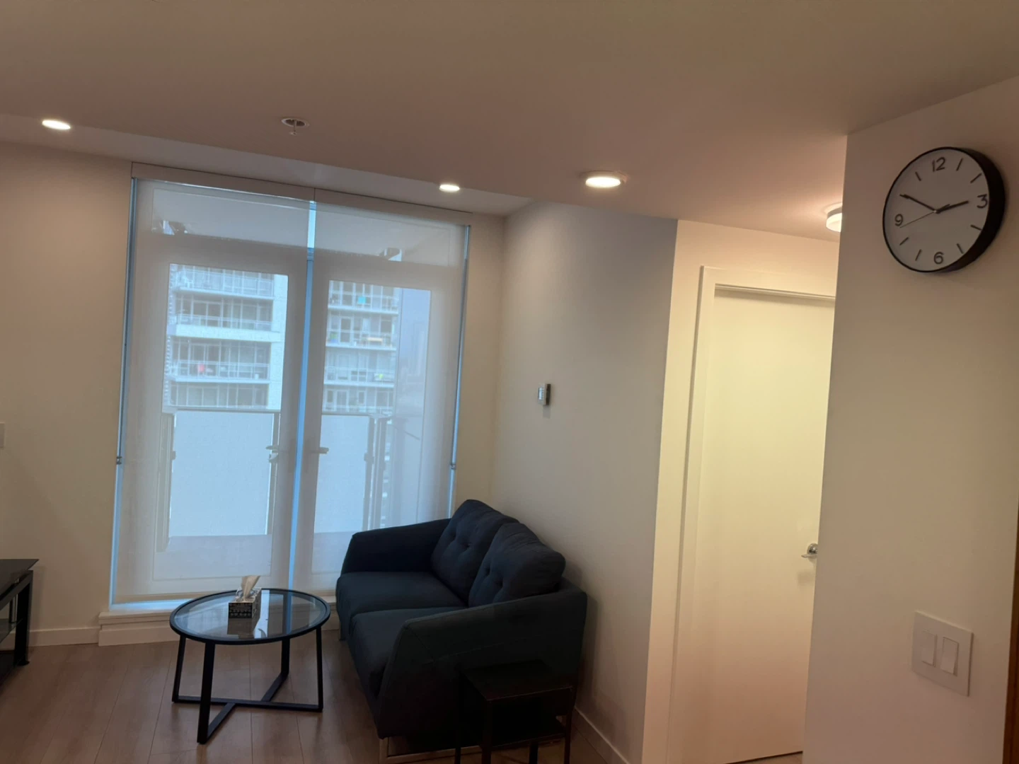 Fully furnished two bedroom two bathroom apartment for rent - photo 3