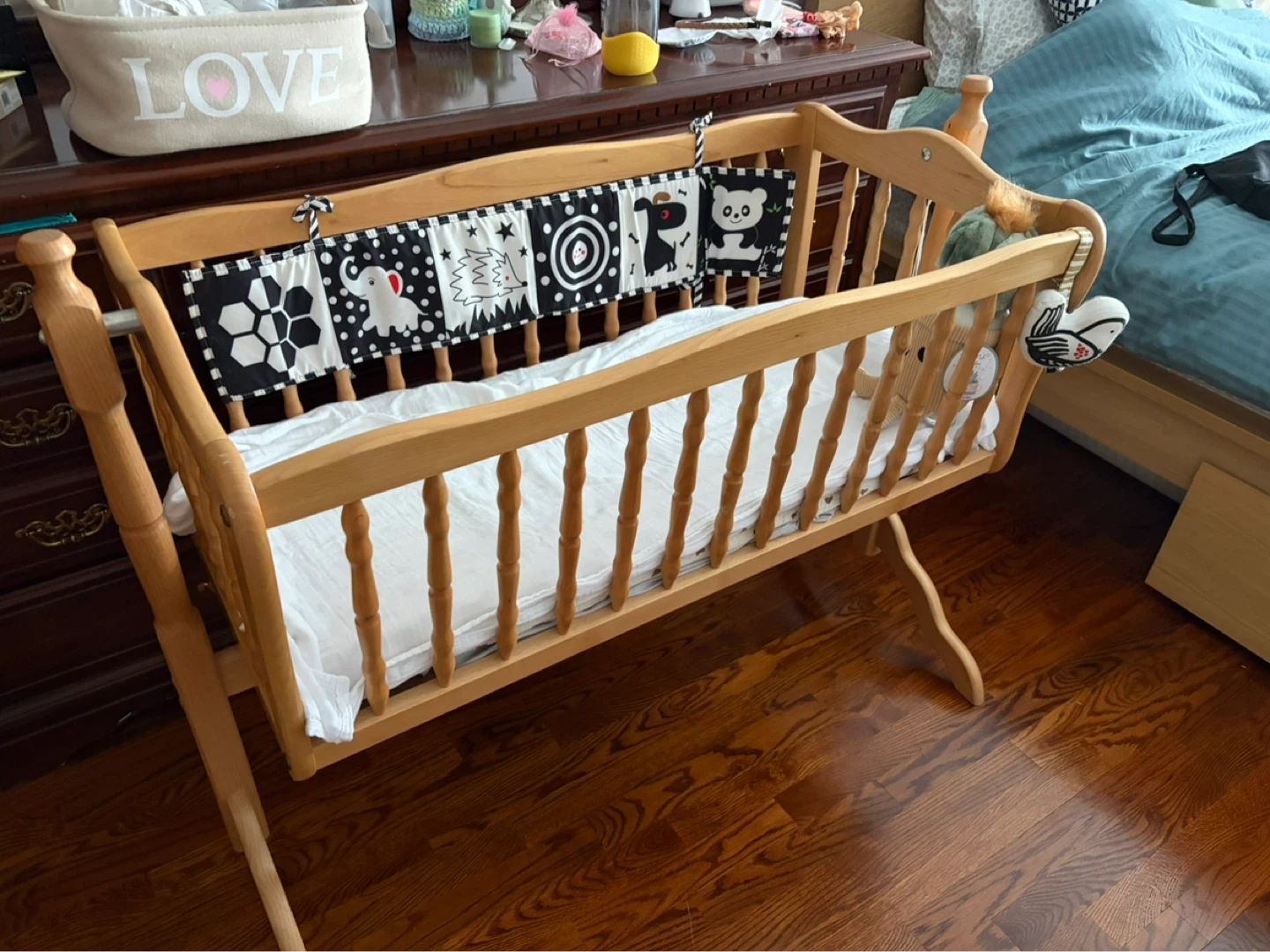Wooden Baby Bassinet/Cradle - photo 2