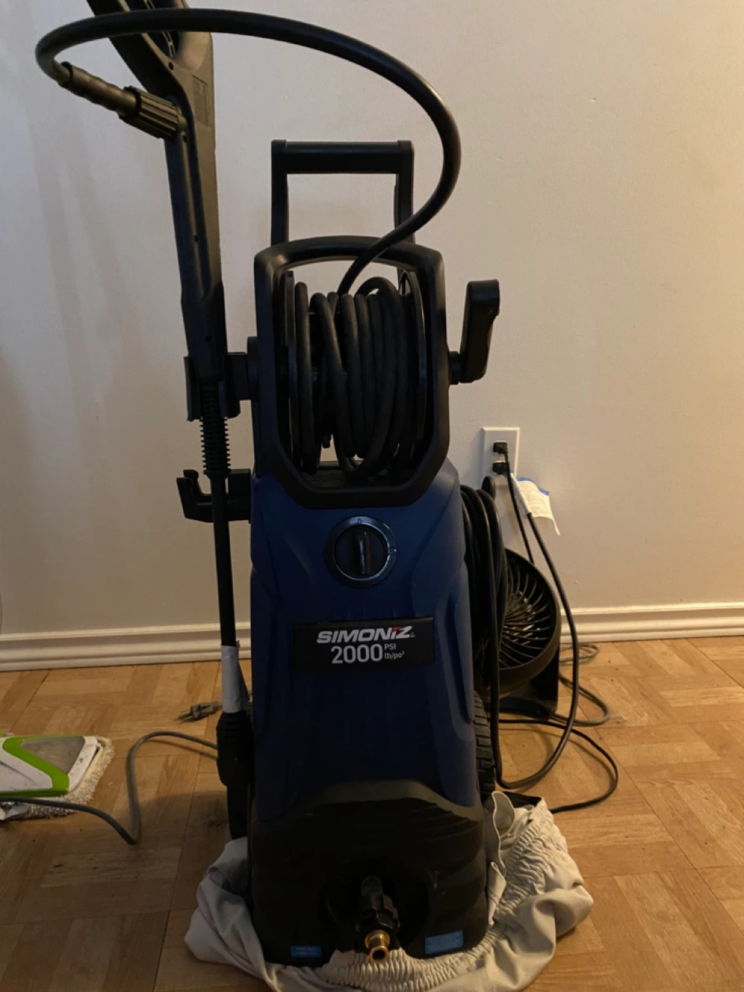 SIMONiZ 2000 PSI Pressure Washer - photo 2