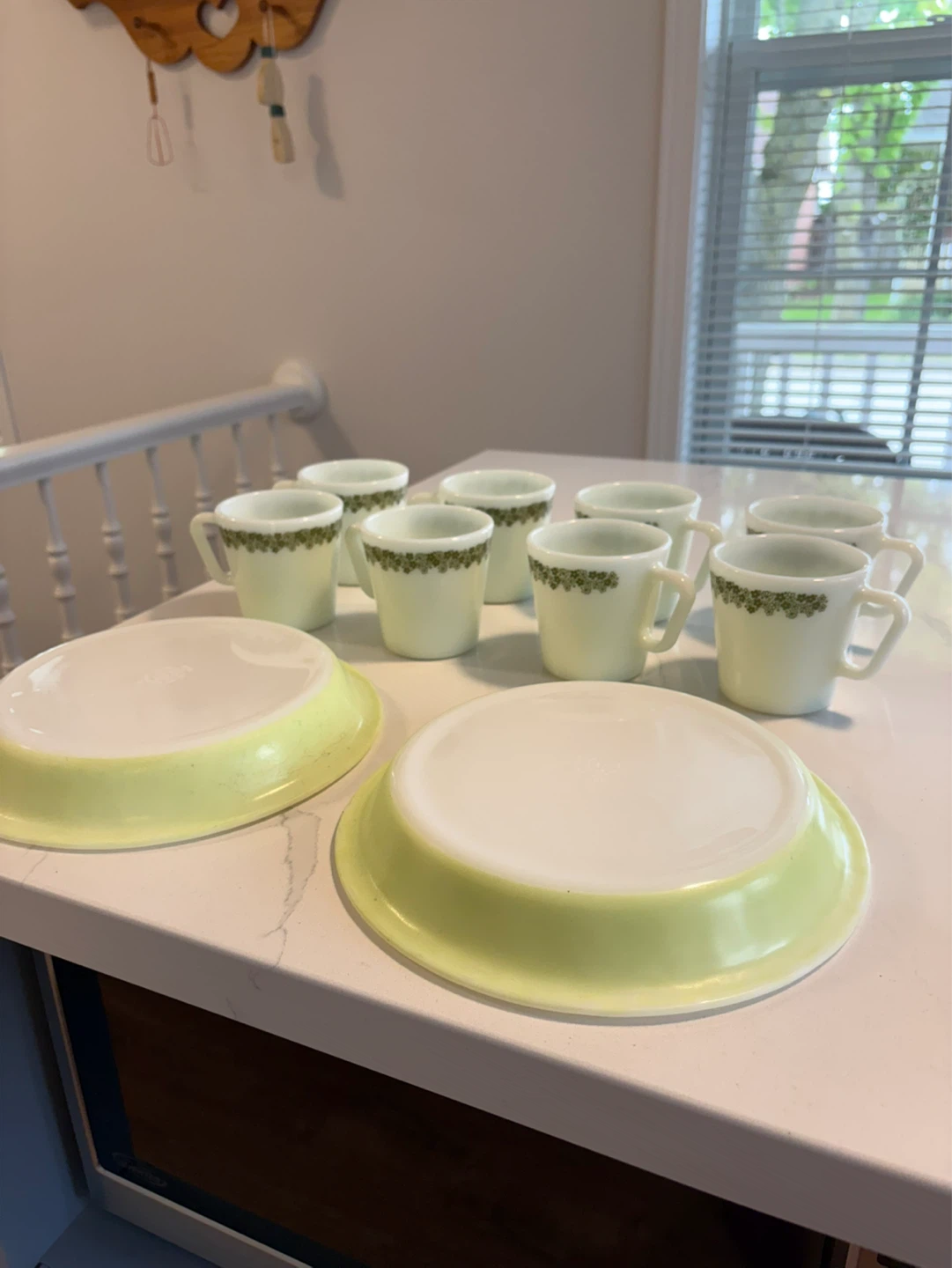 Vintage Pyrex Meadow Green Swirl Mugs and Plates Set - photo 3