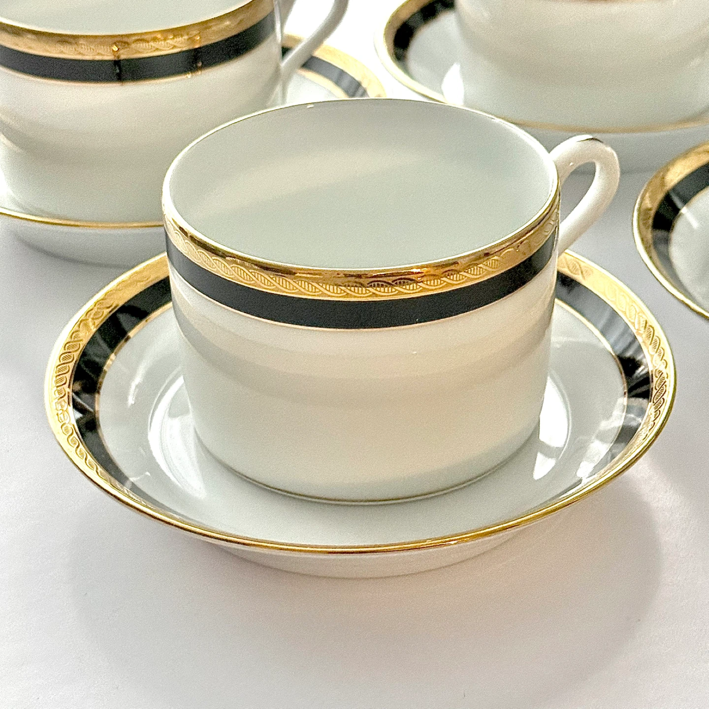 Set of 4 Richard Ginori Black Palermo cups and saucers - photo 3