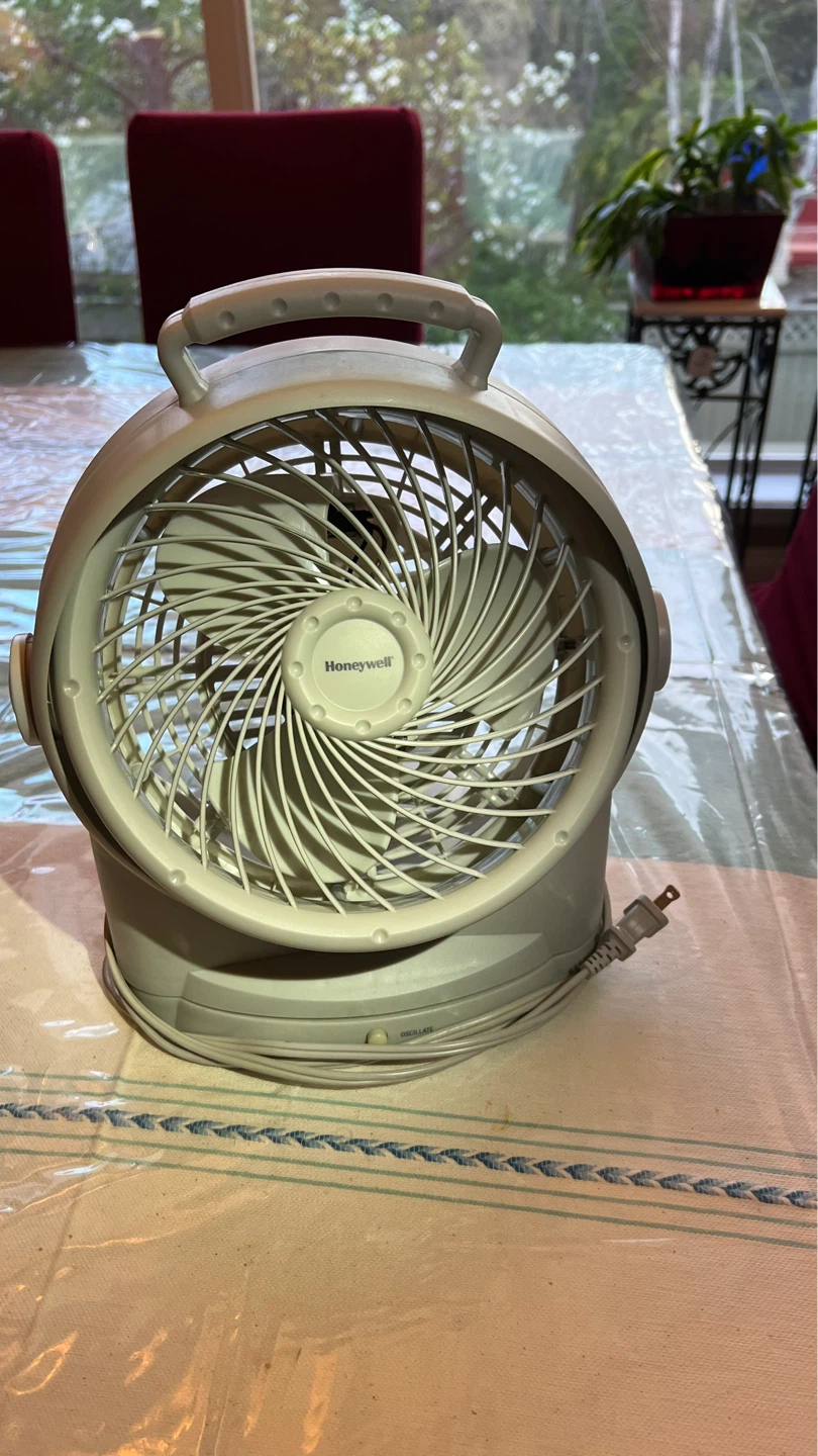 Honeywell Tabletop Air Circulator Fan
