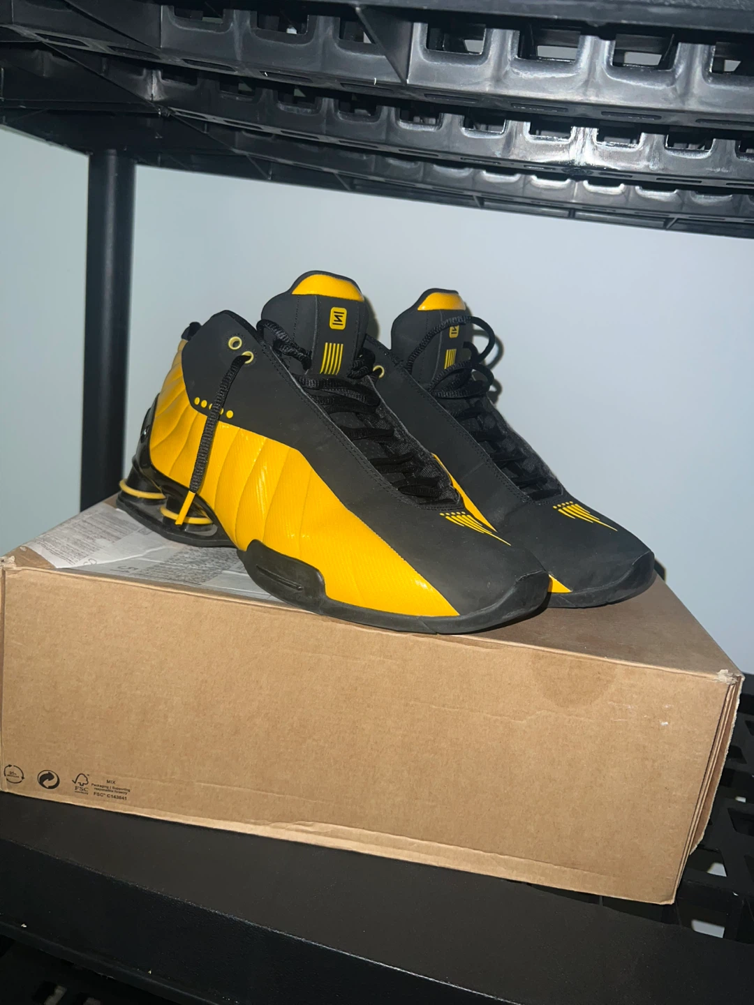 Nike Shox MZ Basketball Shoes - Men's Size 10