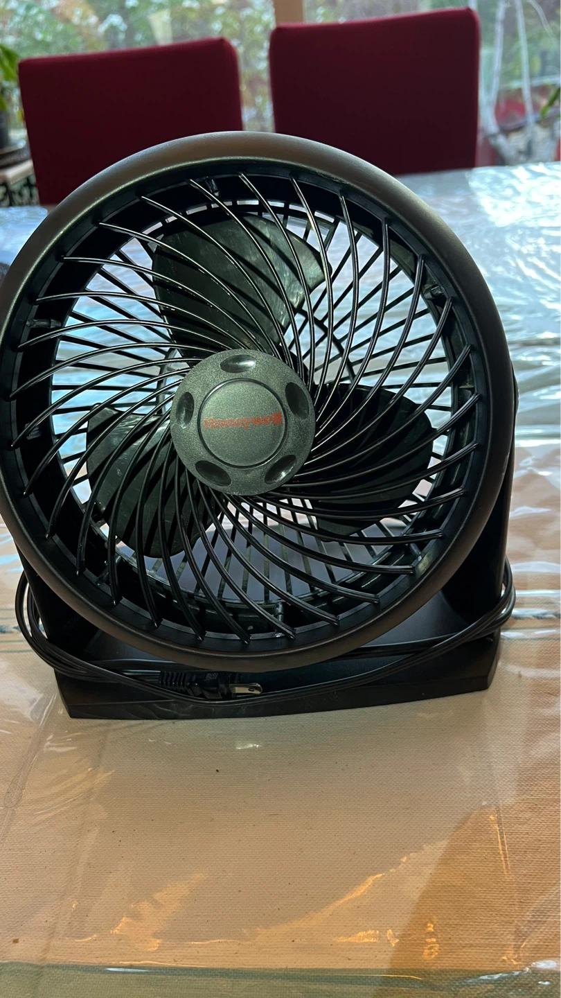 Honeywell Personal Tabletop Fan