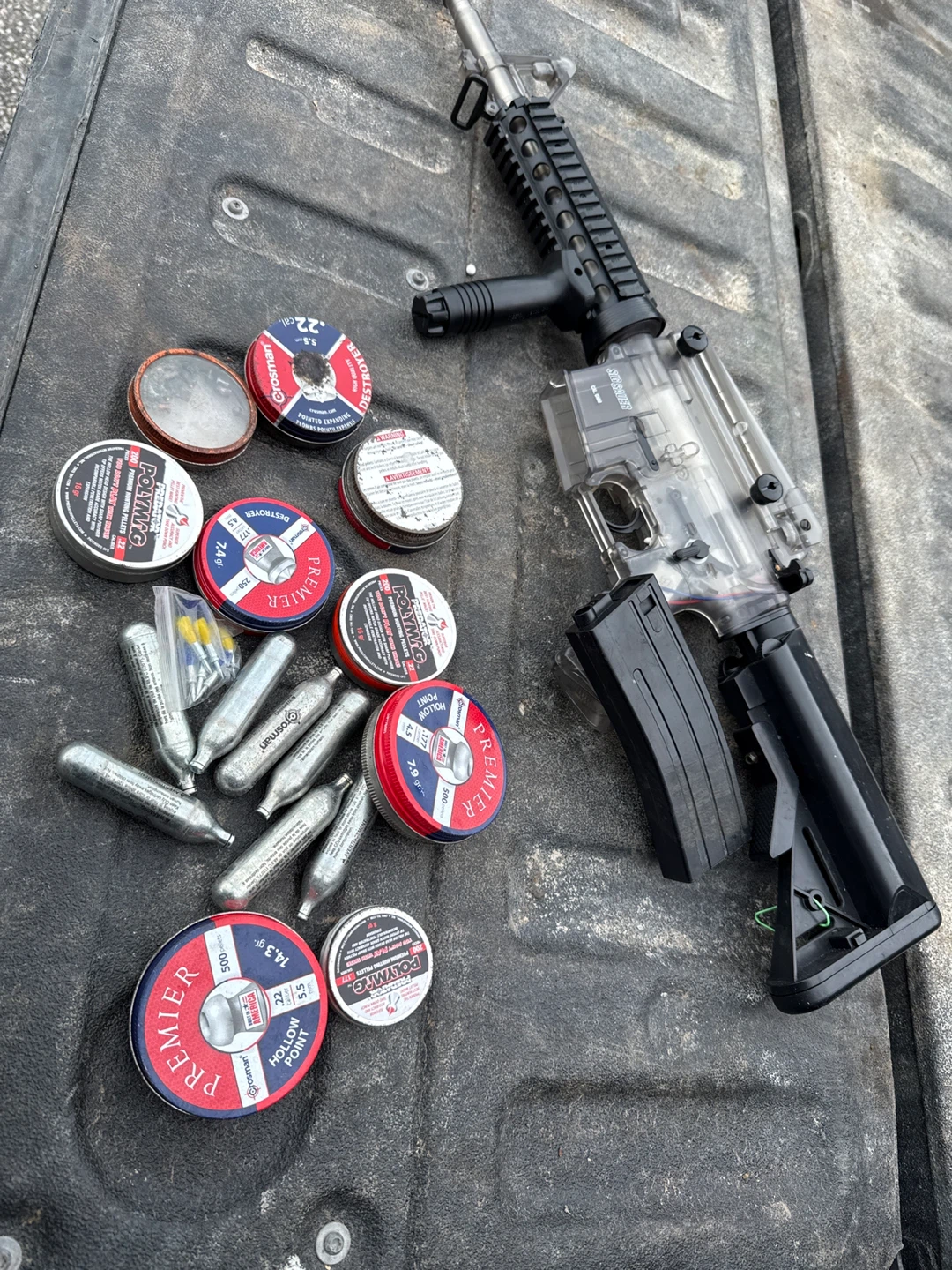 Airsoft Rifle with Pellets and CO2 Cartridges