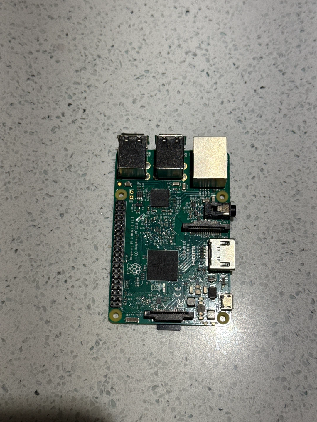Raspberry Pi 3 Model B+ - NO SD CARD :D - photo 5