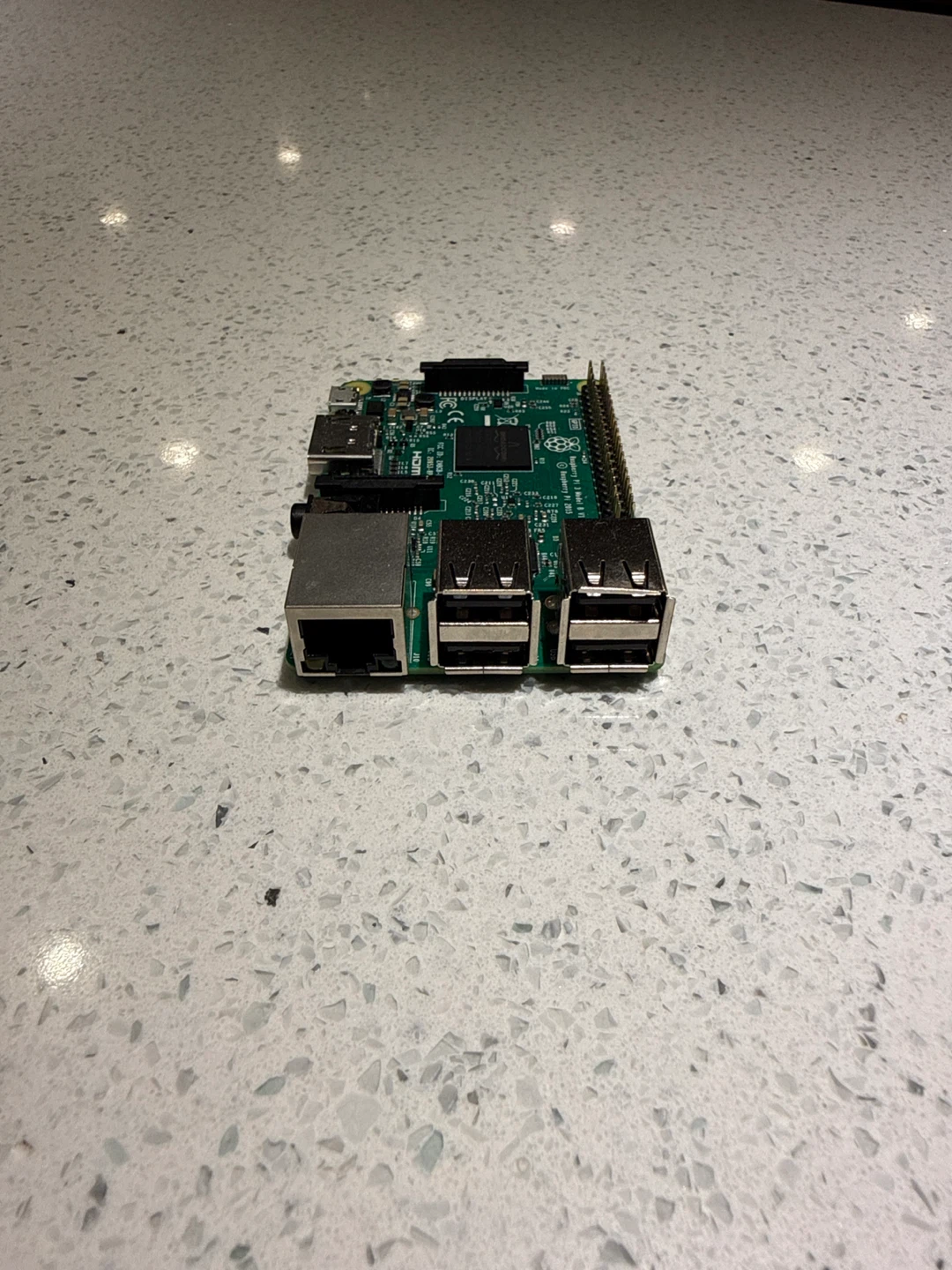 Raspberry Pi 3 Model B+ - NO SD CARD :D - photo 2