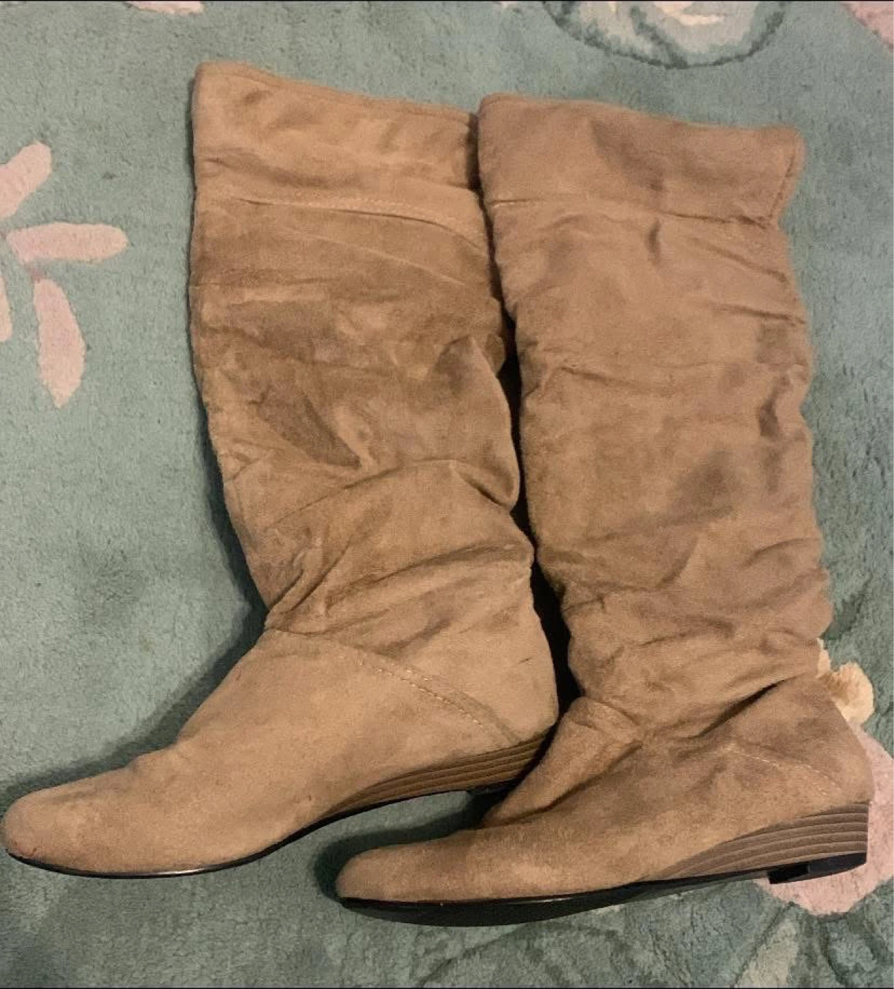 Tan Slouchy Knee-High Boots - size 5