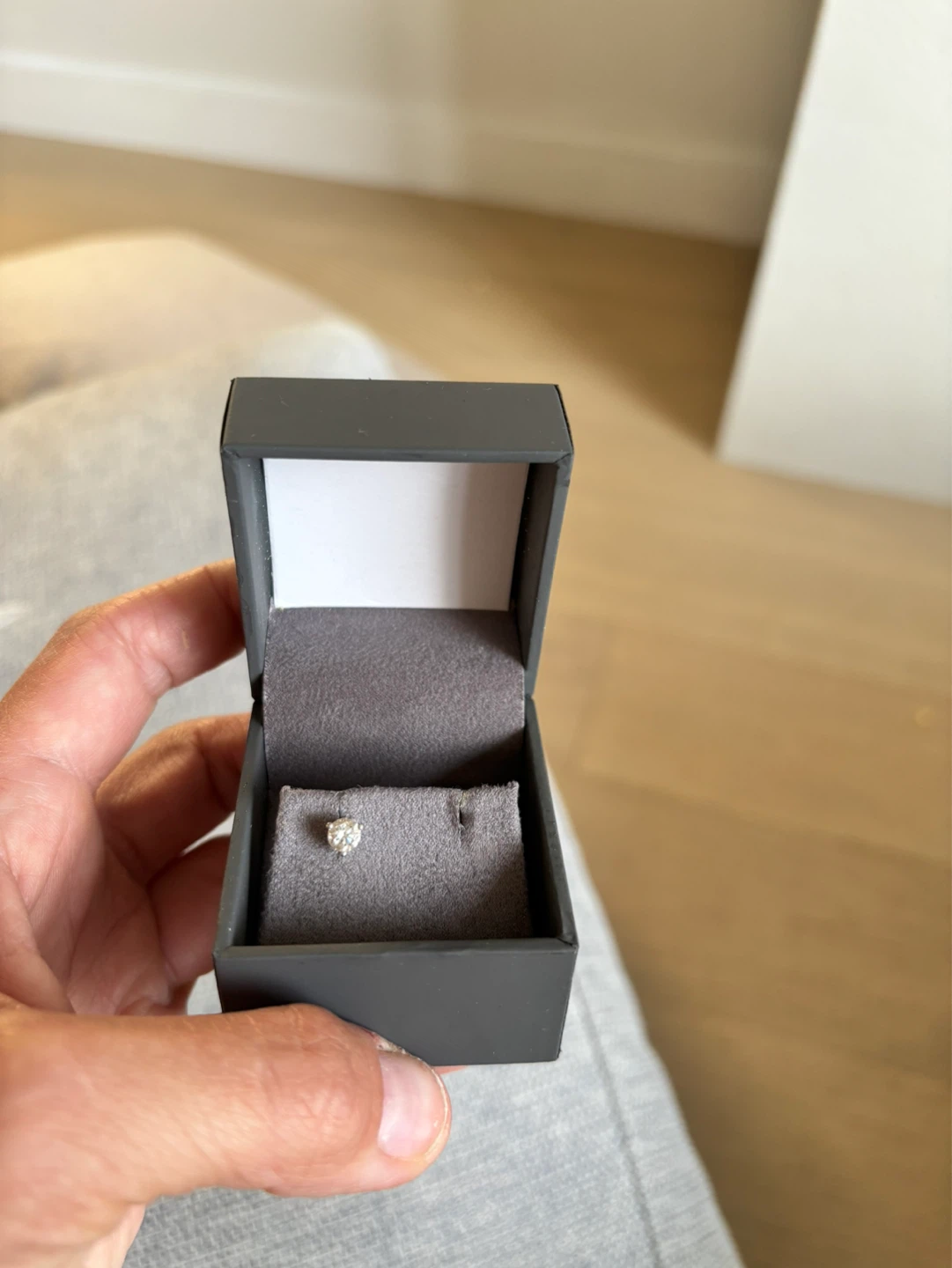 One Canadian Diamond Stud