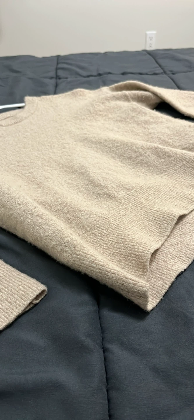 Small Sweater - photo 2