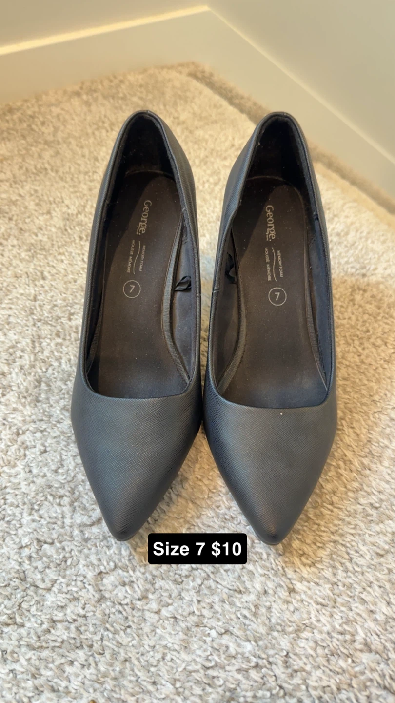 Assorted Women's Shoes - Size 7 & 8 - photo 2