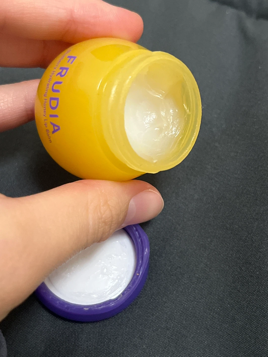 Korean Frudia Blueberry Hydrating Honey Lip Balm - photo 2