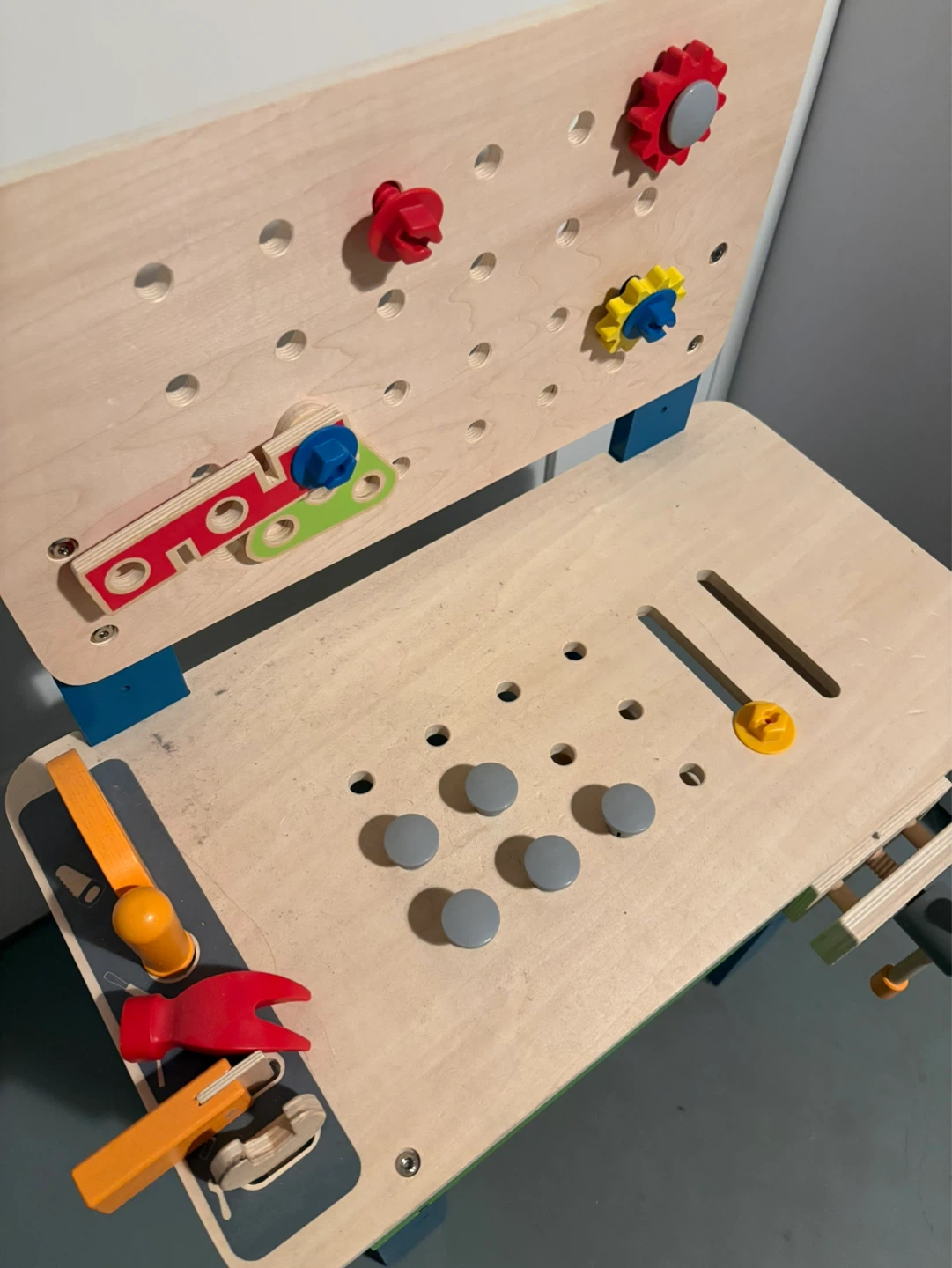 Hape Wooden Kids Workbench Toy with Accessories - photo 2