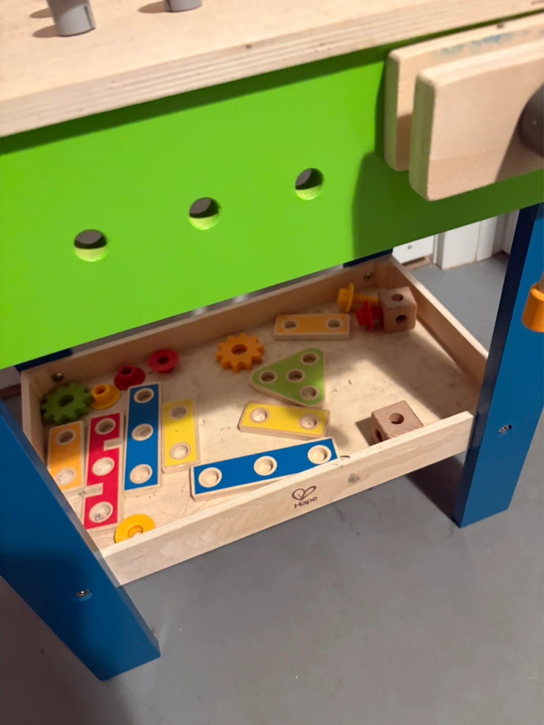 Hape Wooden Kids Workbench Toy with Accessories - photo 4