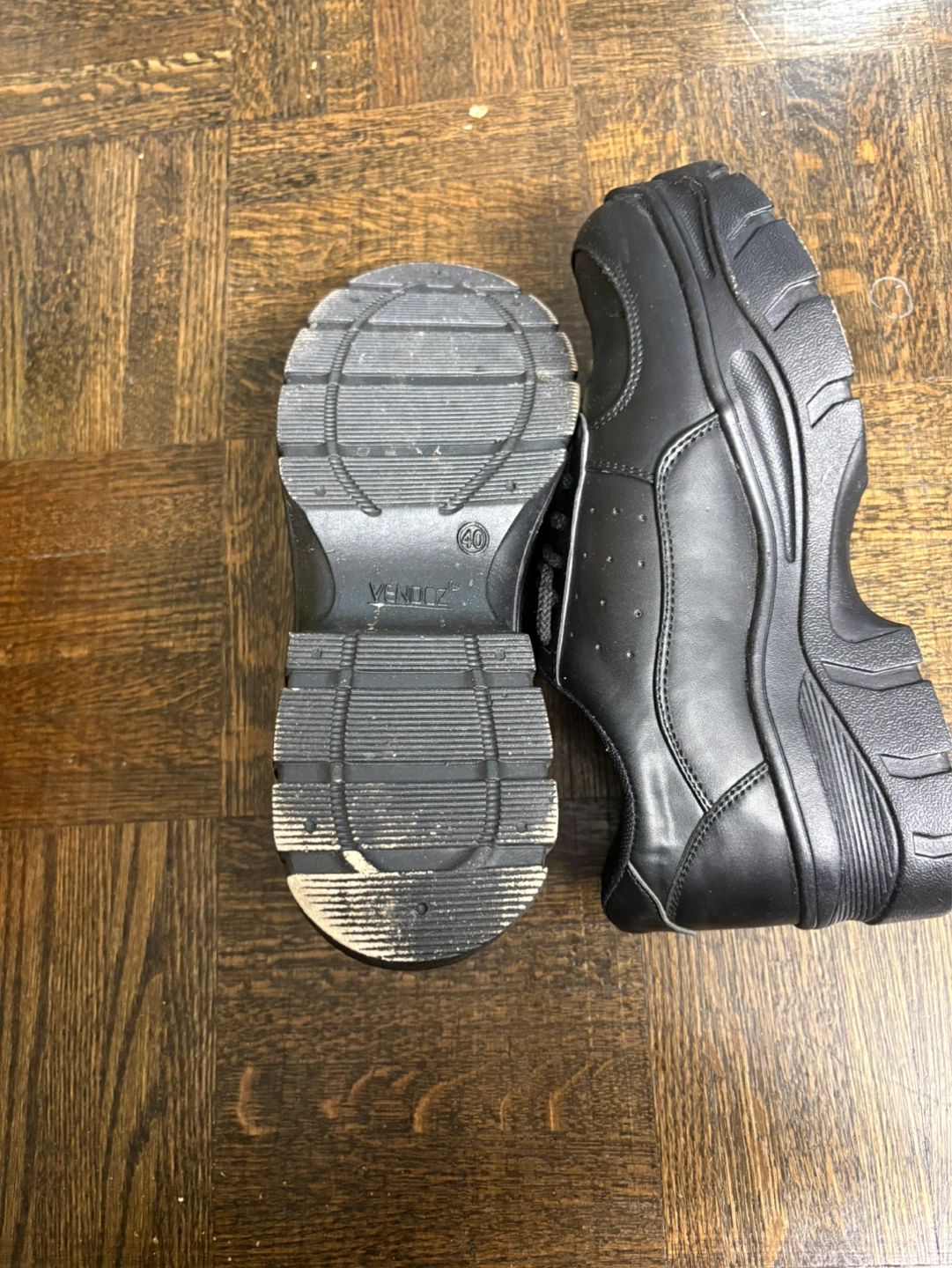 VENDOZ Black Lace-Up Shoes - Size 40 - photo 3
