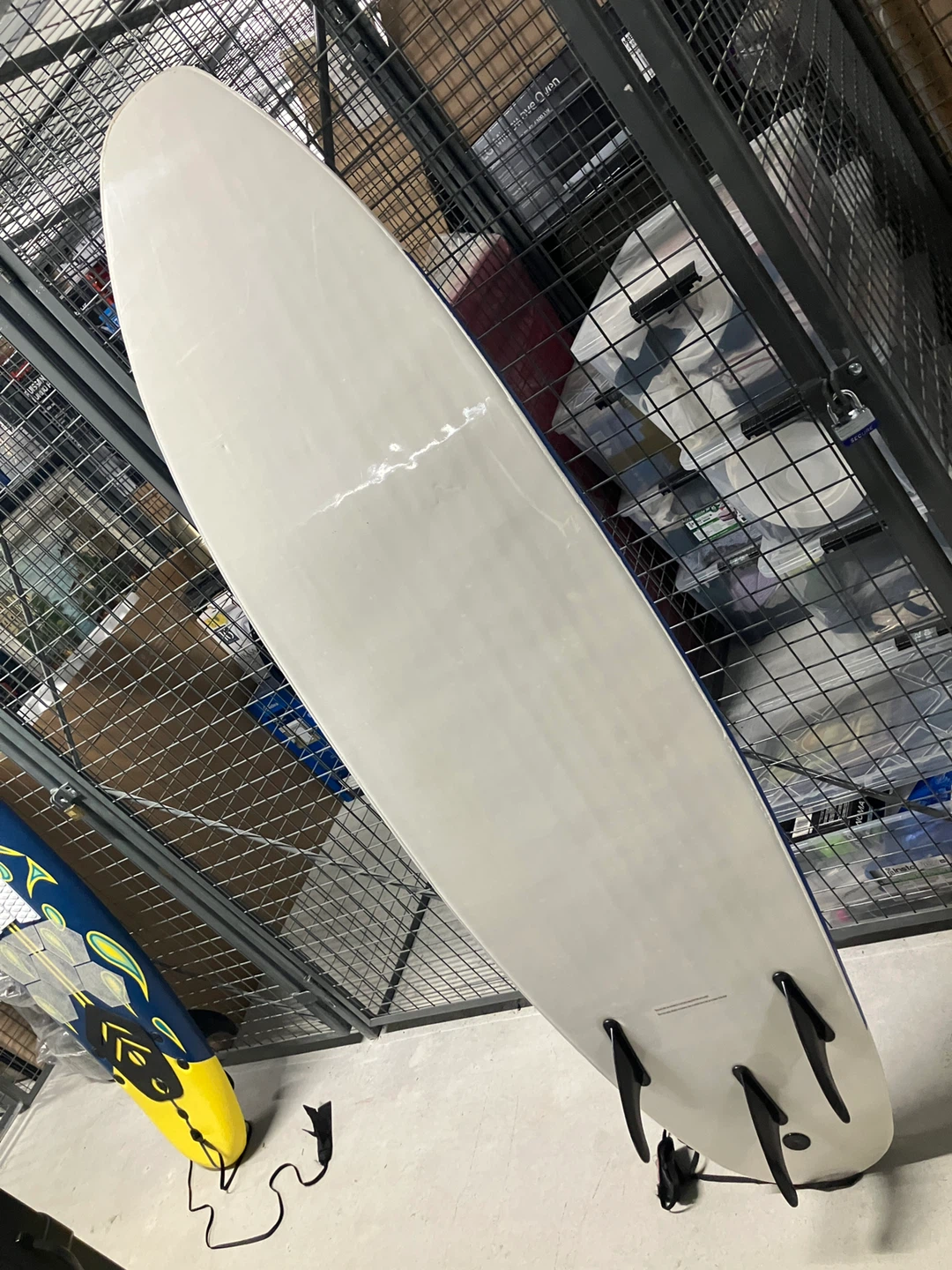 Beginner Surfboard with Leash - photo 2