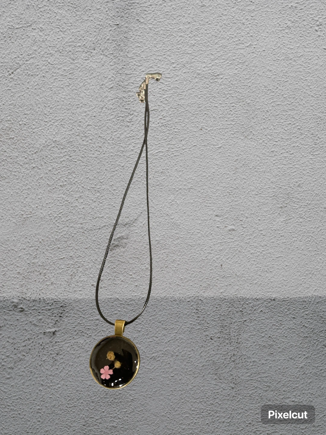 Resin Pendant Necklace with Pink Flowers