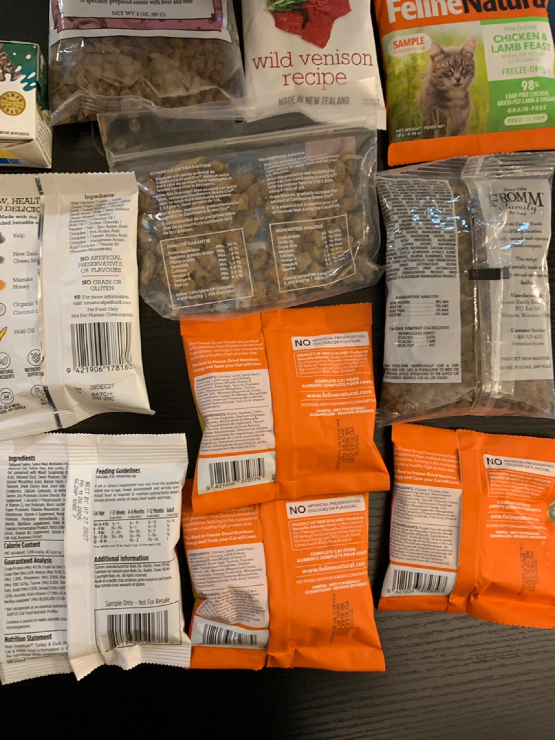 ‼️MUST GO‼️ A LOT of Assorted Cat Food Samples - photo 3