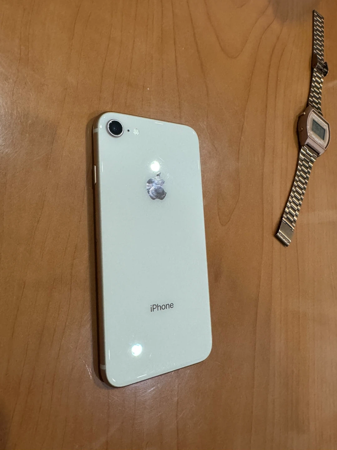 Apple iPhone 8 - Gold - photo 3