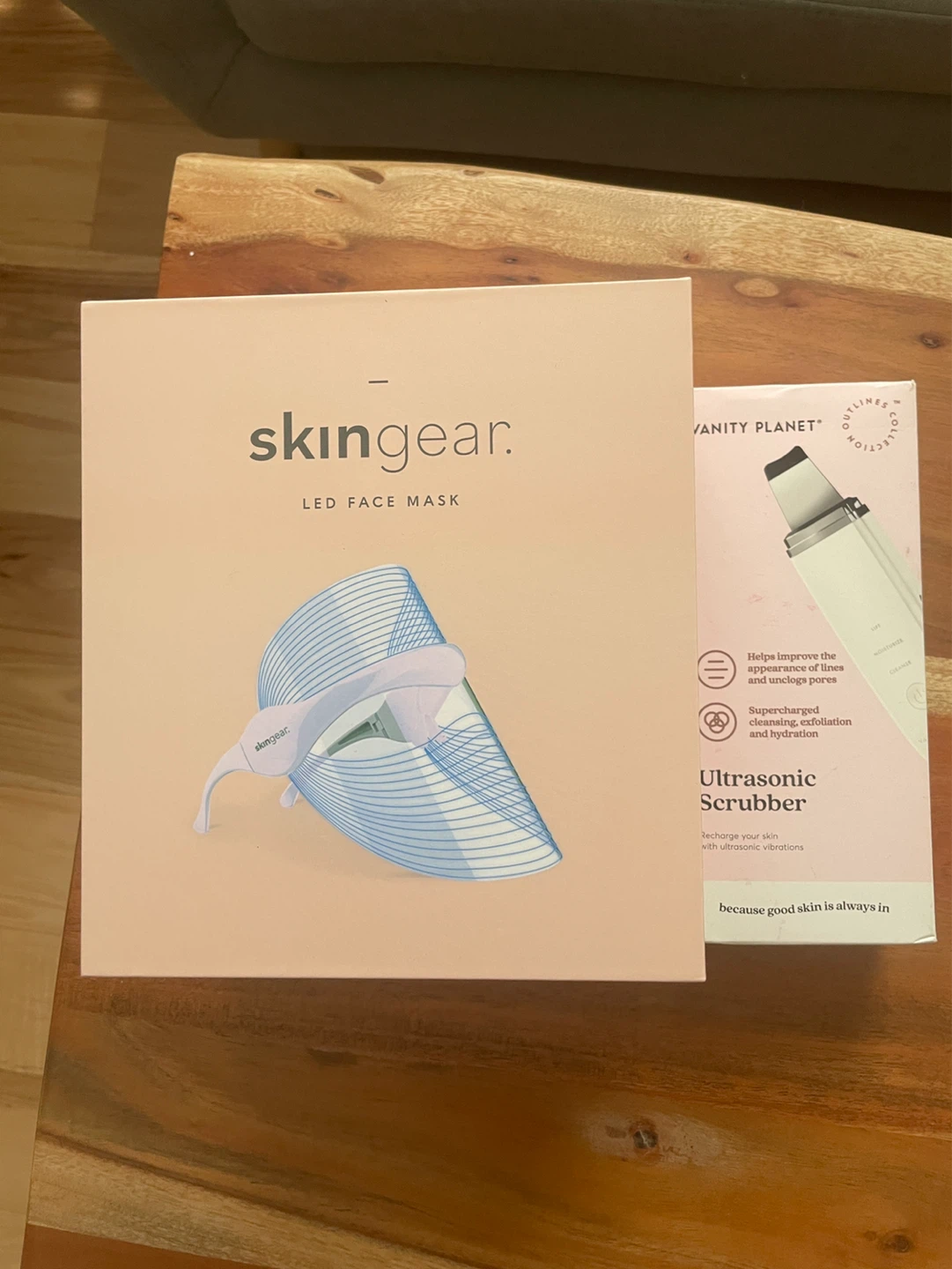SkinGear LED Face Mask & Vanity Planet Ultrasonic Scrubber