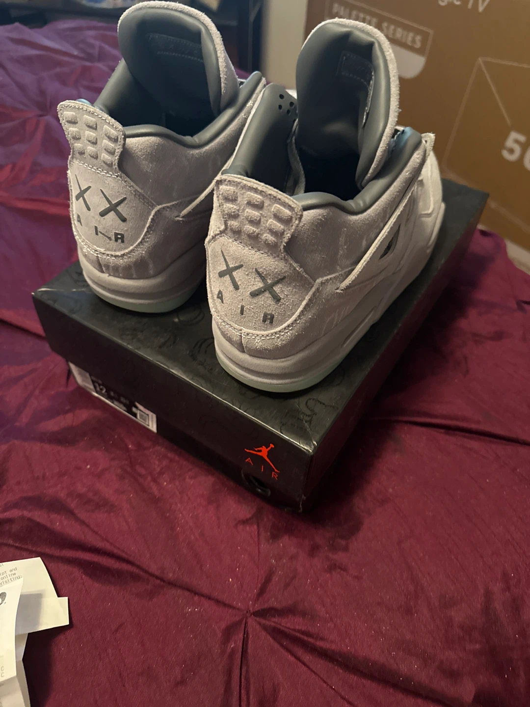 Air Jordan 4 Retro Kaws Grey