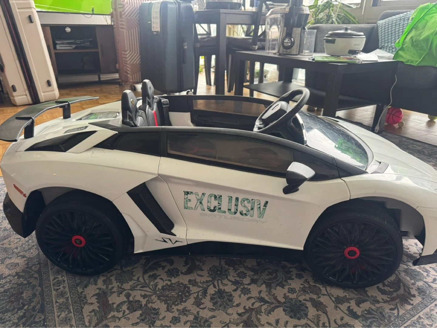 White Lamborghini Aventador Roadster Ride-On Toy Car - photo 2