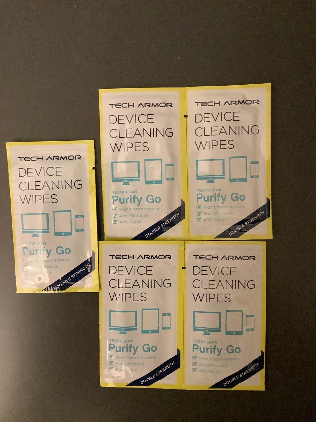 Electronic device cleaning wipes