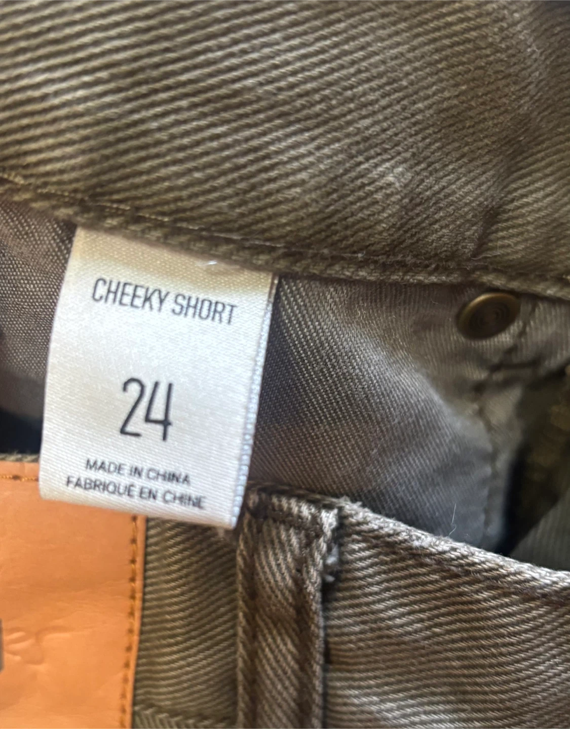 BDG "Cheeky Short" Size 24 Denim Shorts - photo 5