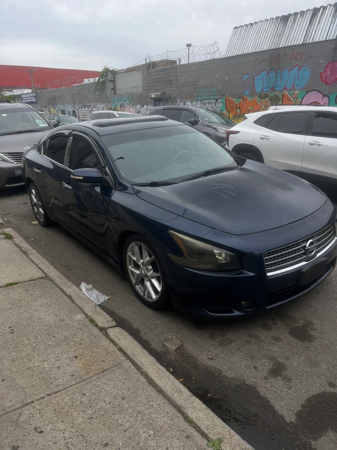 Nissan Maxima Sedan - photo 2