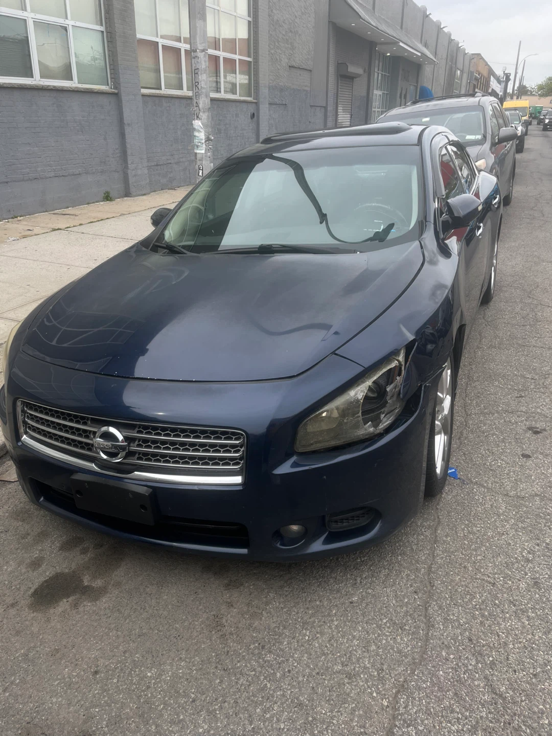 Nissan Maxima Sedan - photo 3