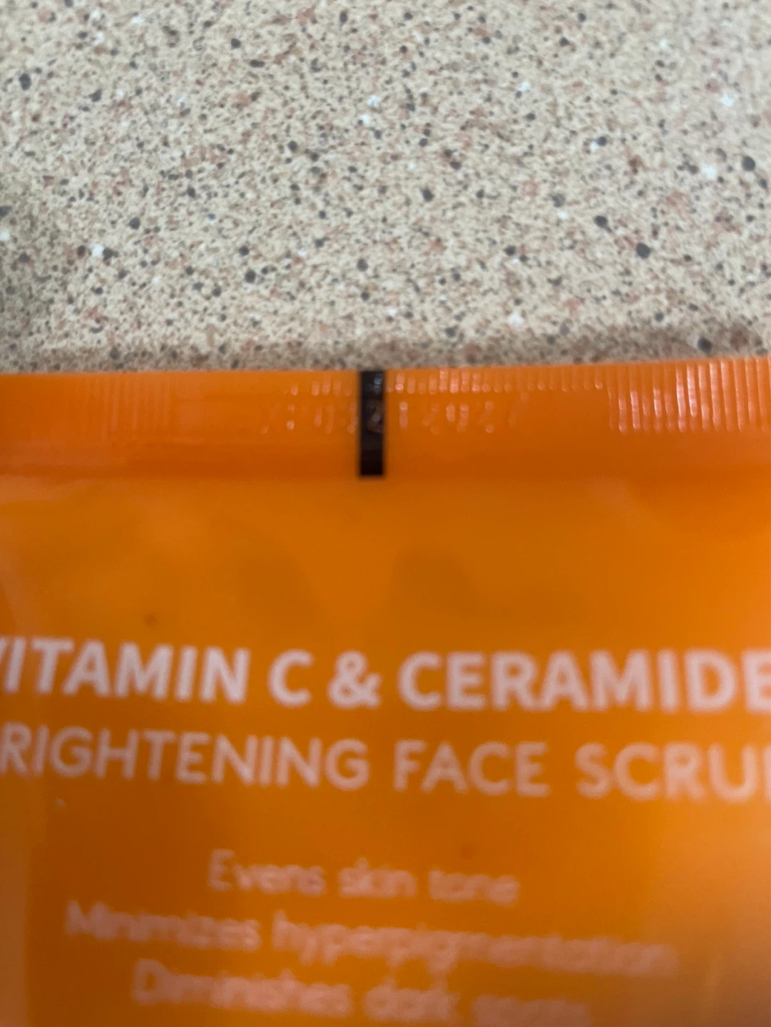 Radiant Beauty Vitamin C & Ceramide Brightening Face Scrub - photo 3