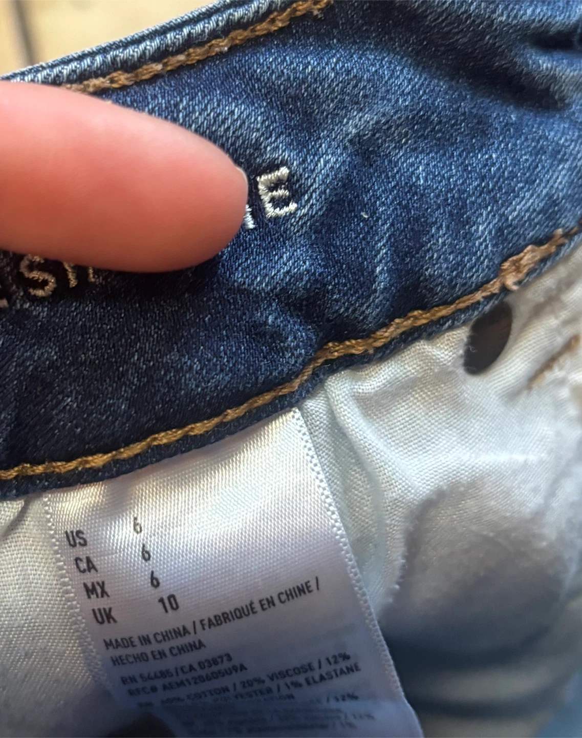 Denim shorts - photo 4