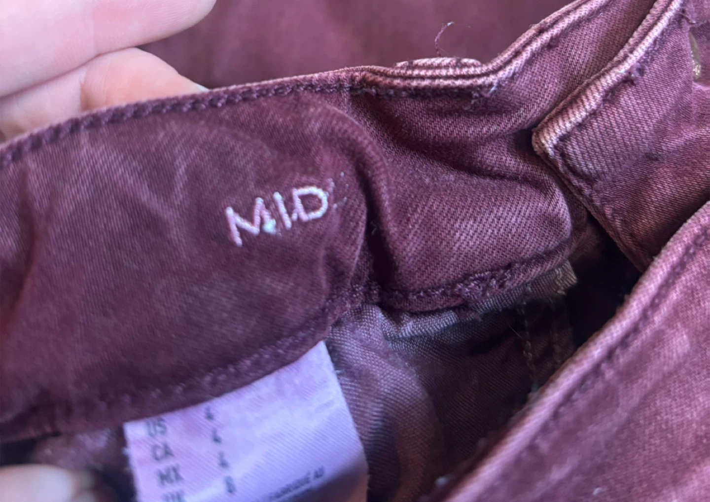American Eagle  Burgundy shorts - photo 3