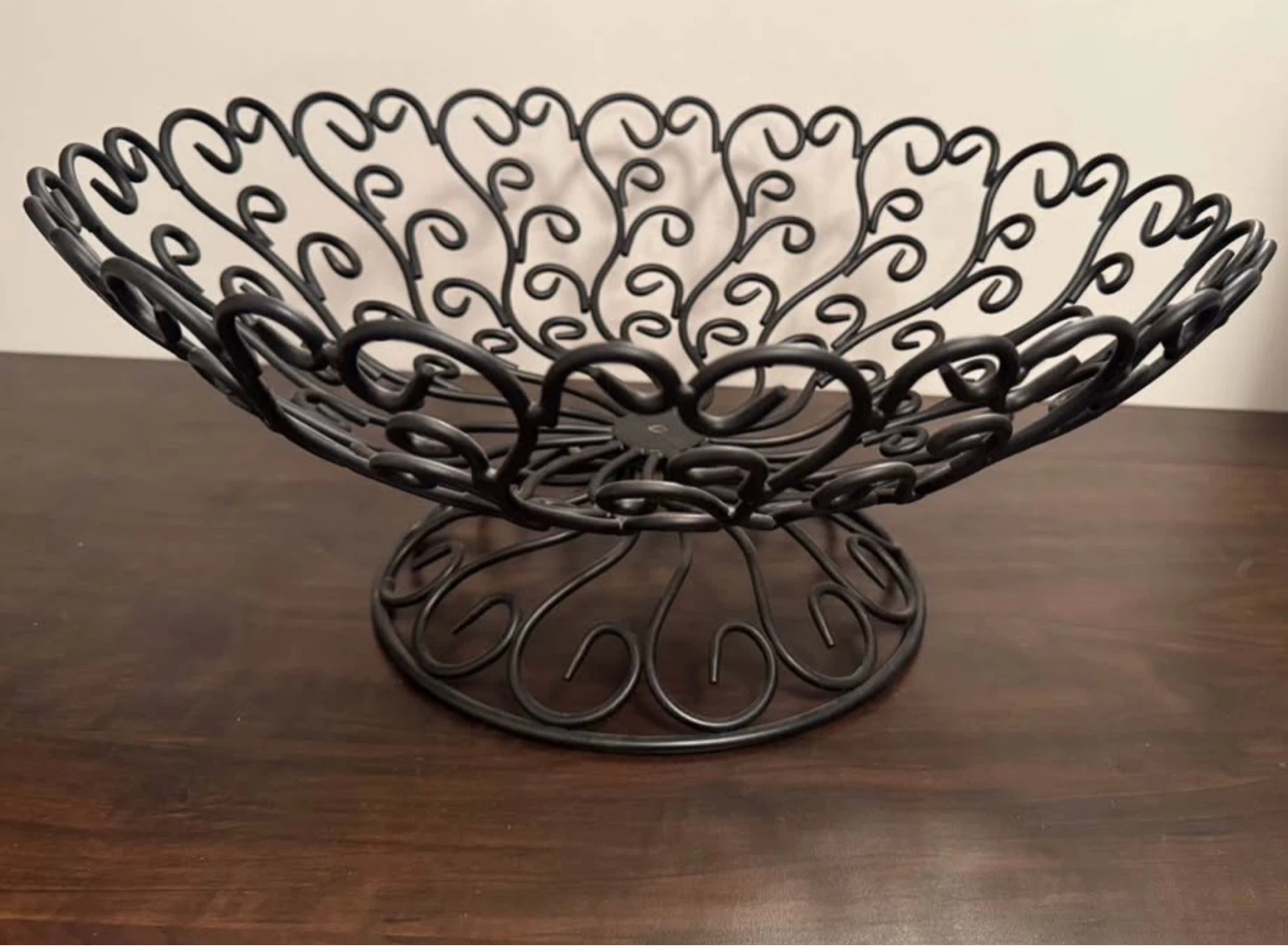 Wrought Iron Black Metal Wire Bowl