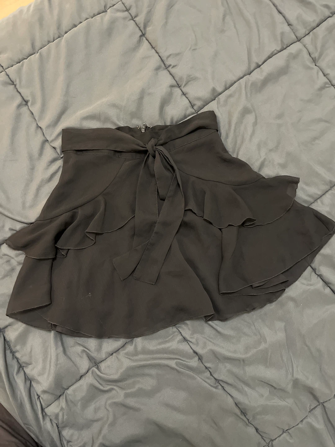 Forever 21 Black Chiffon Ruffle Mini Skirt Size S