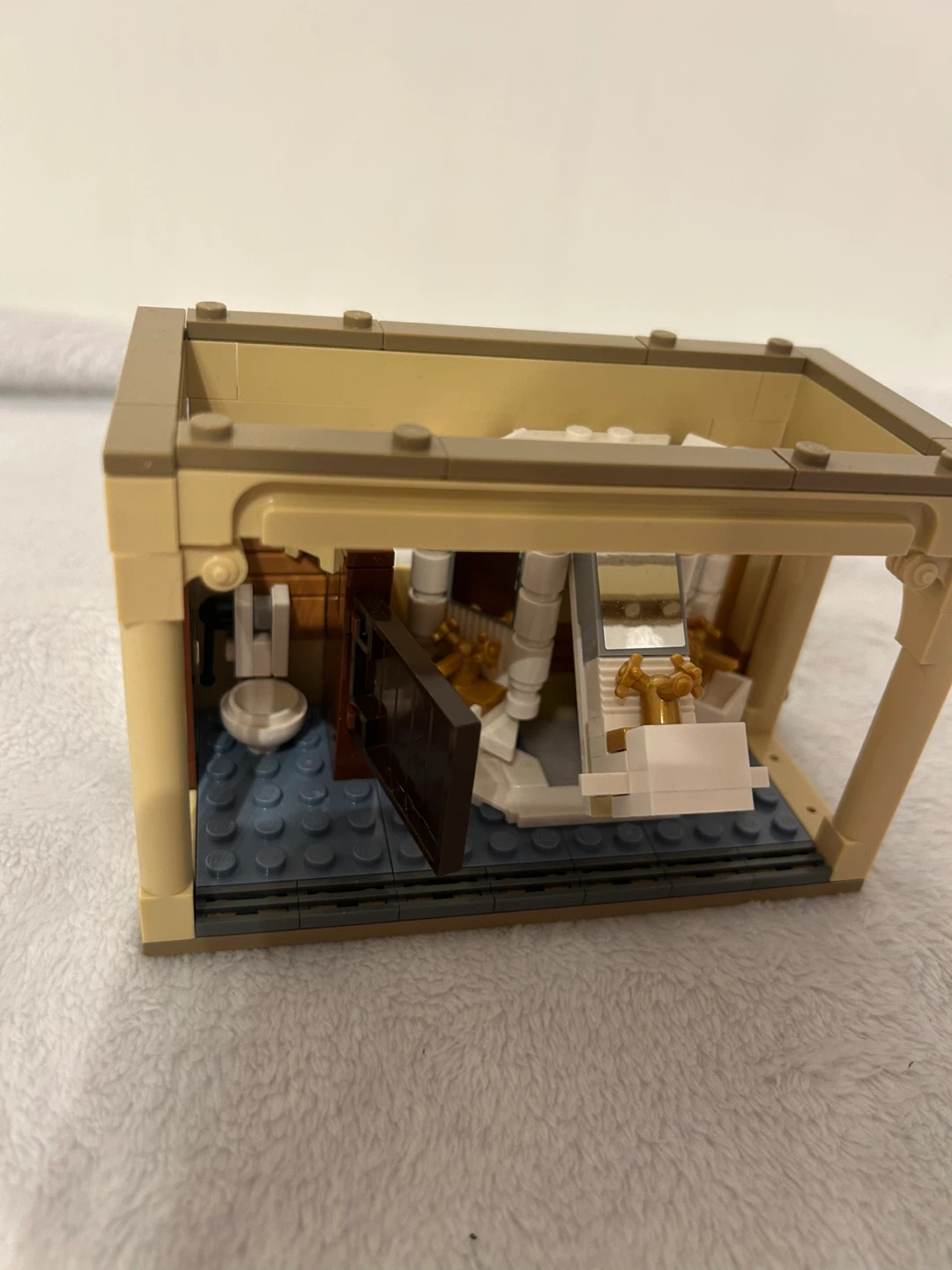 LEGO Harry Potter 76386 Polyjuice Potion Mistake - photo 4