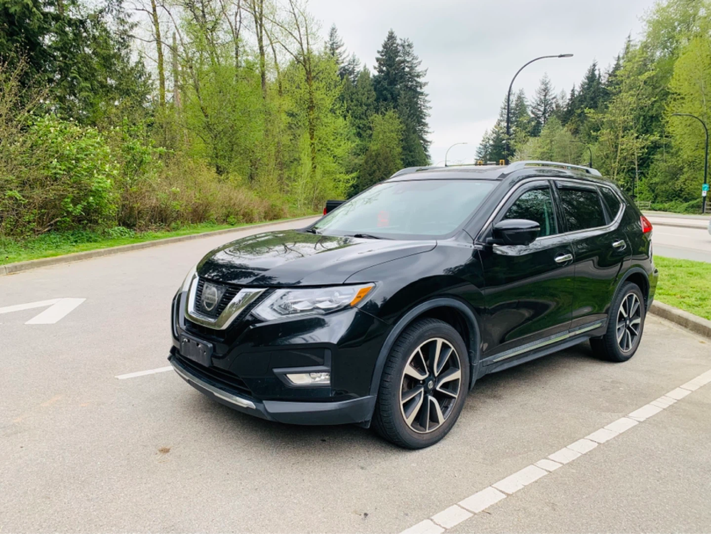 2017 Black Nissan Rogue SL