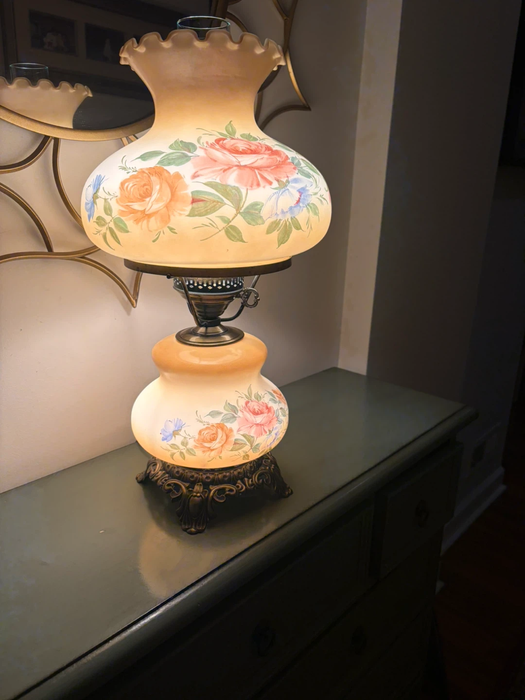 Vintage Floral Accent Lamp