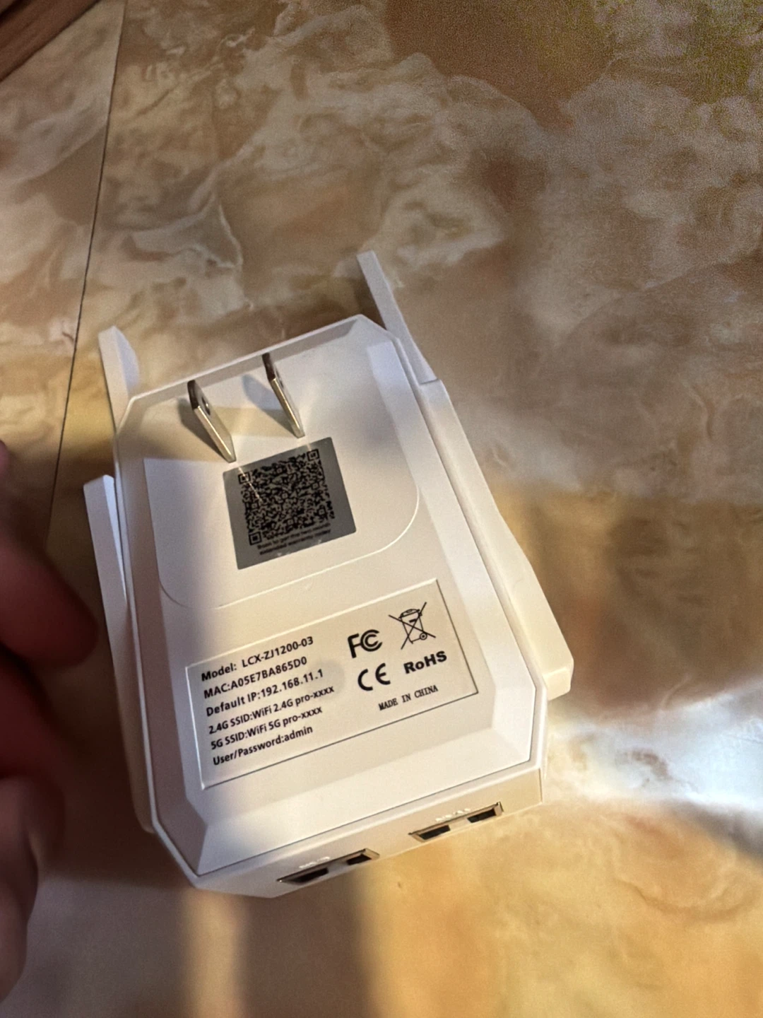 Wi-Fi Range Extender LCX-ZJ1200-03