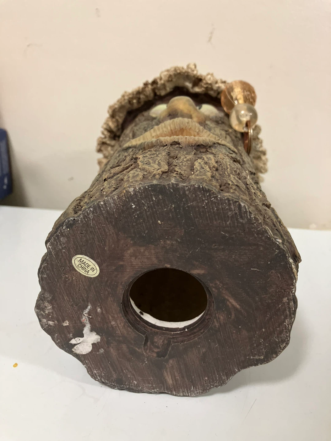 Whimsical Tree Trunk Face Decoration - photo 2