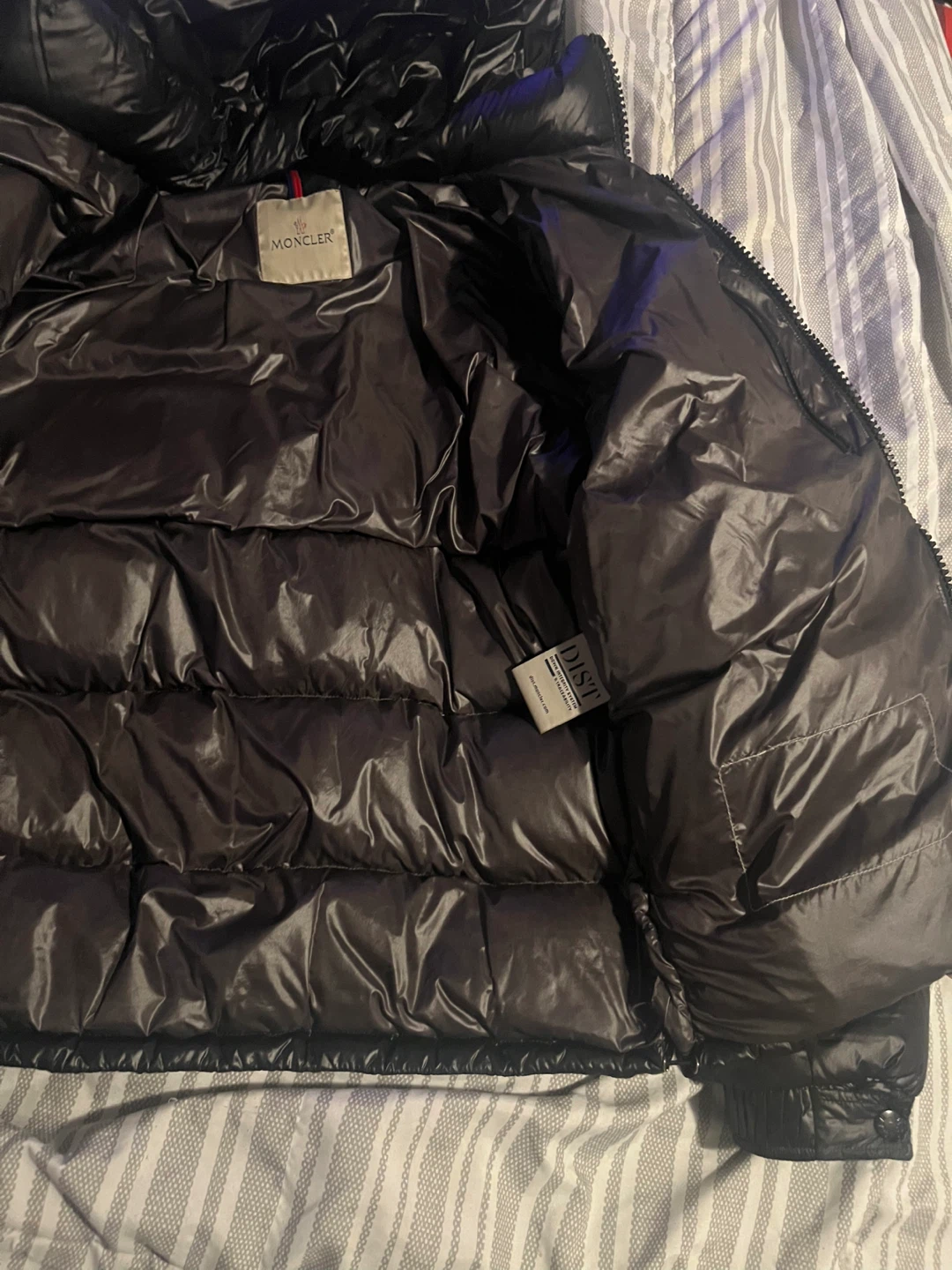 Moncler Black Puffer Jacket - photo 3