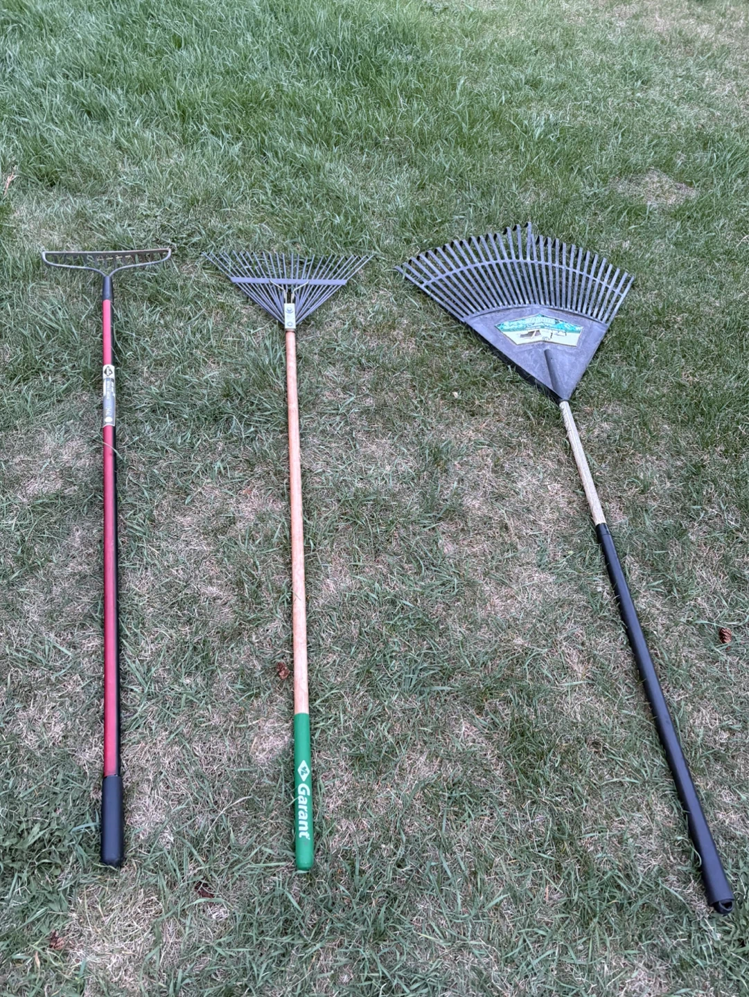 Garant Bow Rake 14 Tines garden tools