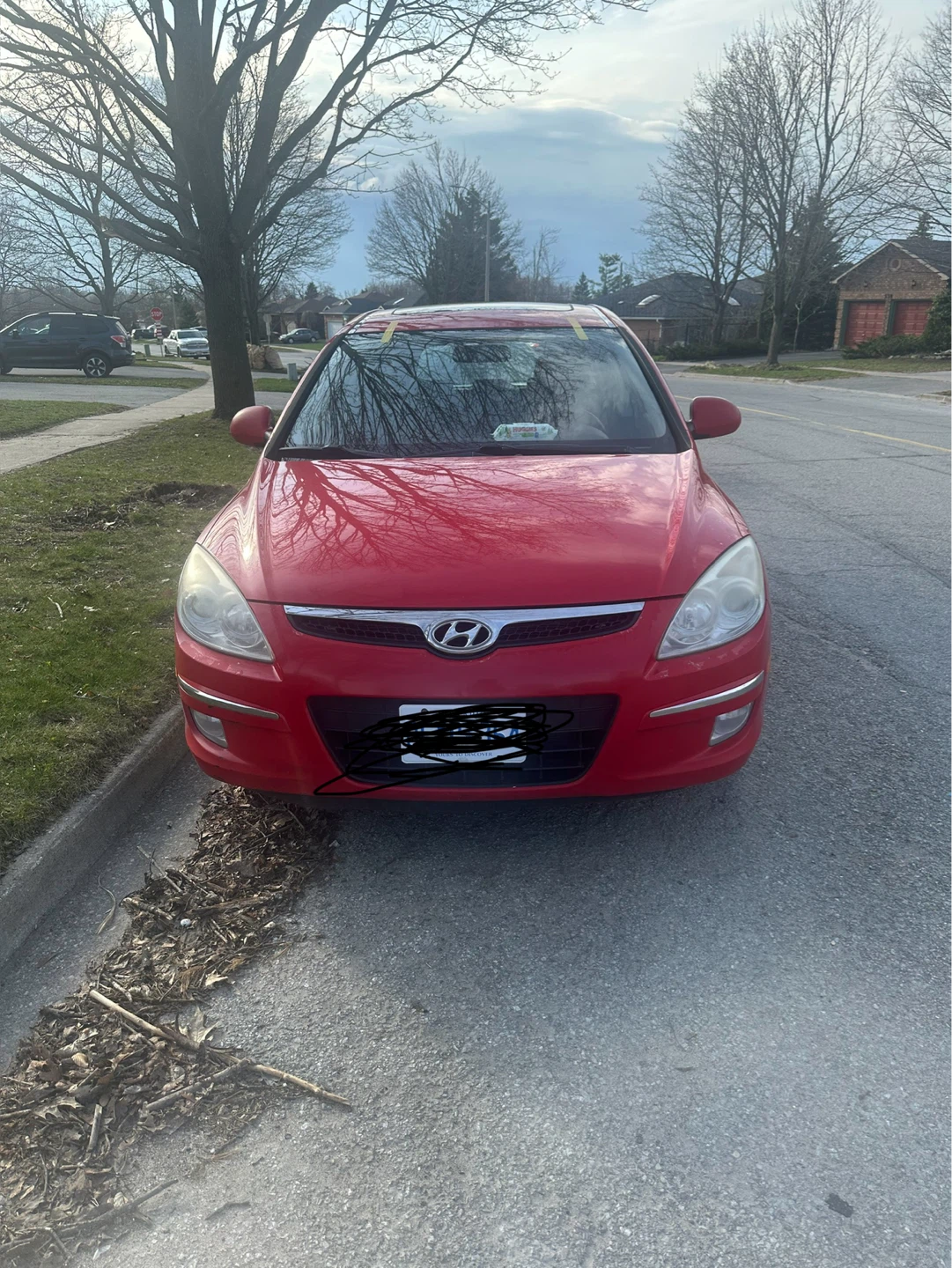 Red Hyundai Elantra Touring - photo 5