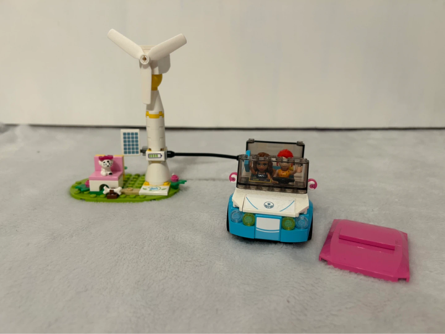 LEGO Friends 41443 Olivia's Electric Car Set - photo 5