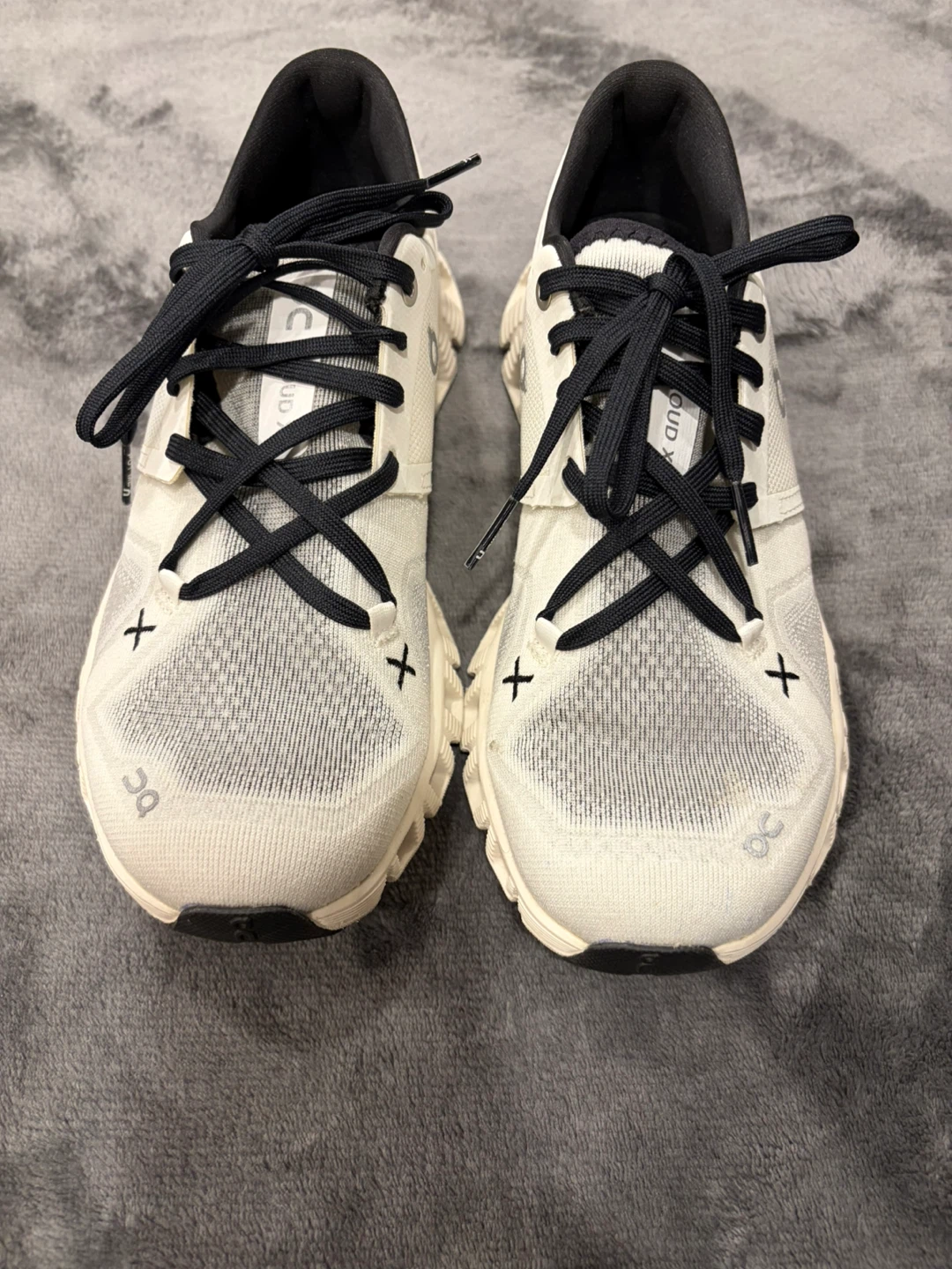 ON Cloud X Running Shoes - Cream/Black - photo 2