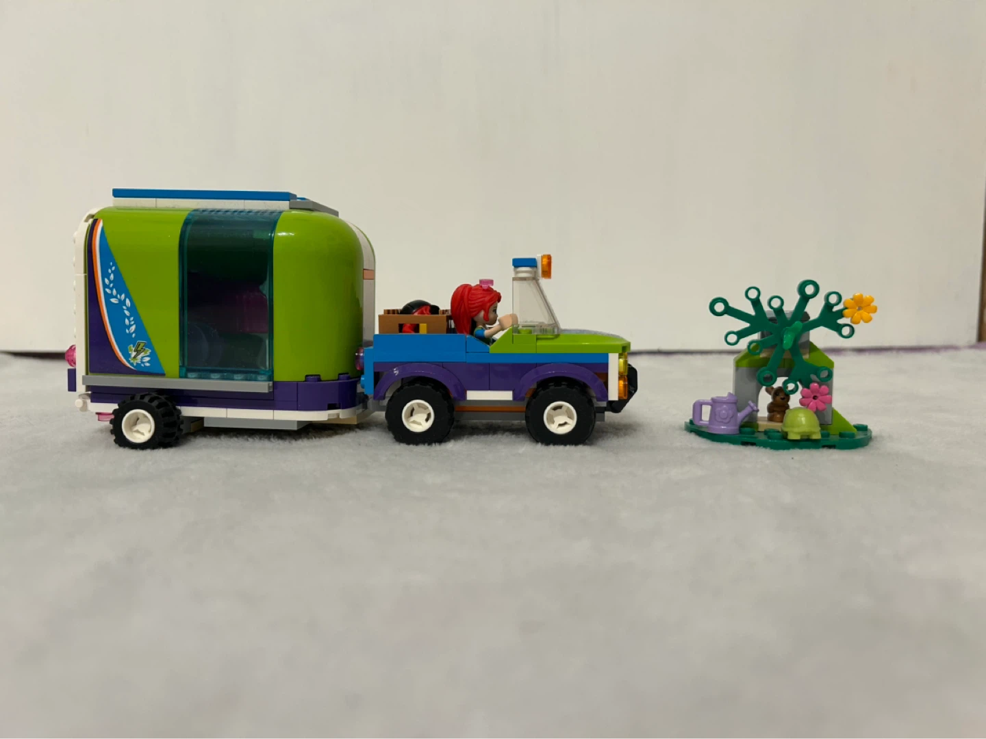 LEGO Friends Horse Trailer with Jeep and Accessories - photo 2