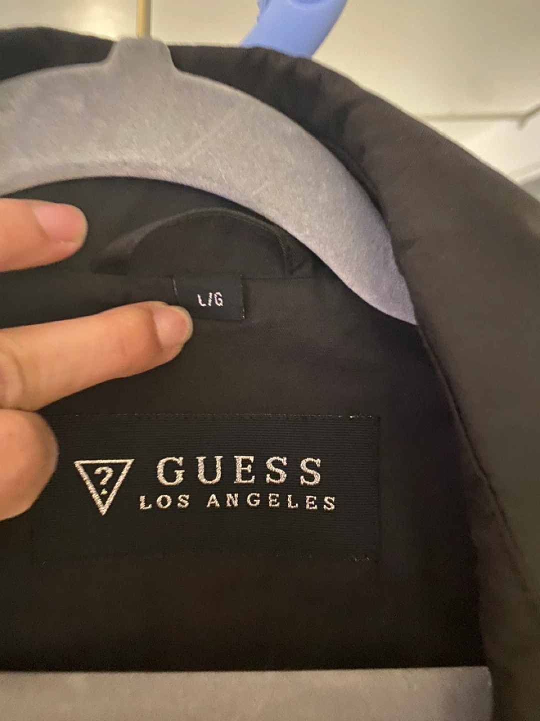 Guess Los Angeles black trench coat w/white contrast piping. - photo 3