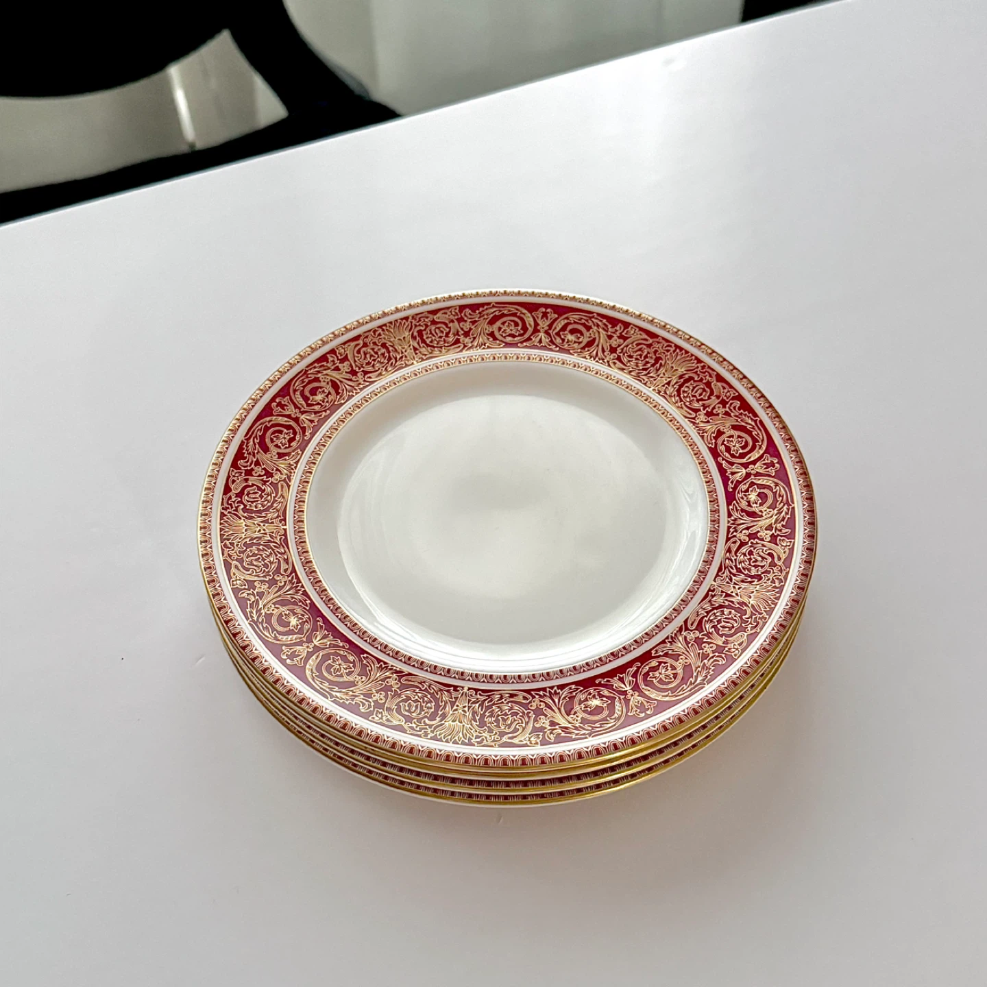 Set of 4 Royal Doulton Red Buckingham 8” plates - photo 5