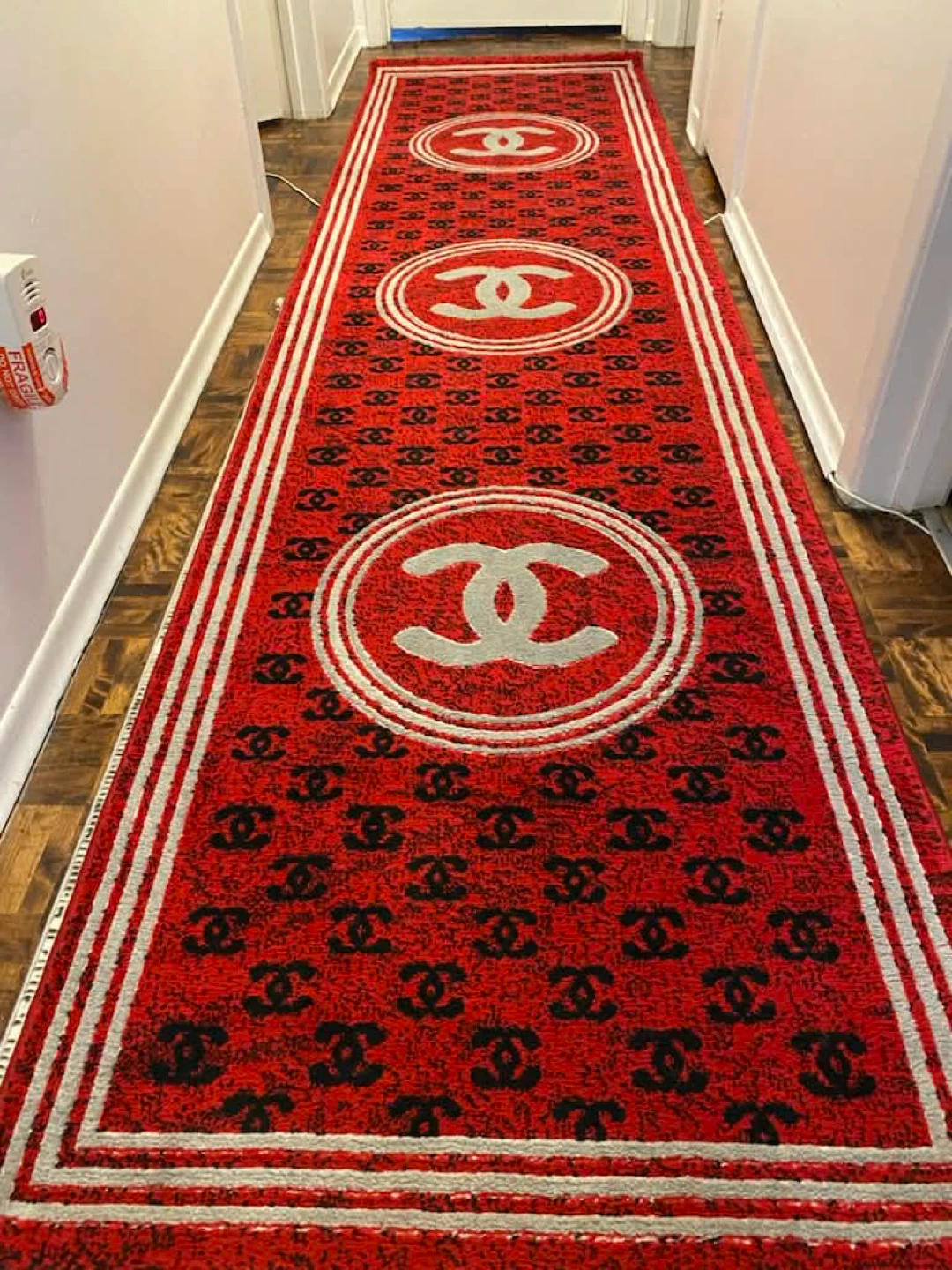 Runner Rug - Red/Black - photo 3
